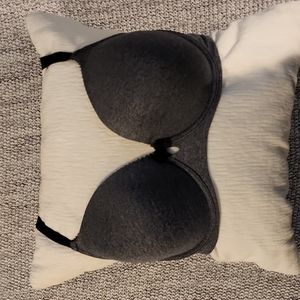 Torrid, Gray T-shirt Bra. 38DDD